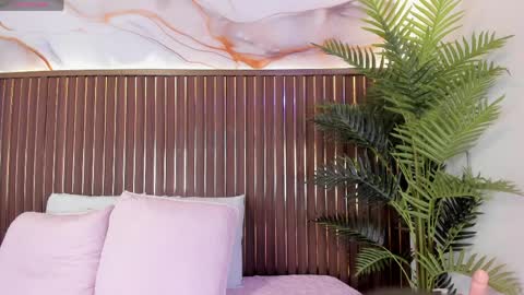 Roxie  online show from April 5, 1:10 pm