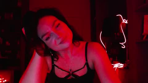 Snapshot of roxxiejet chatting on October 10, 6:46 pm roxxiejet online show from October 10, 6:46 pm