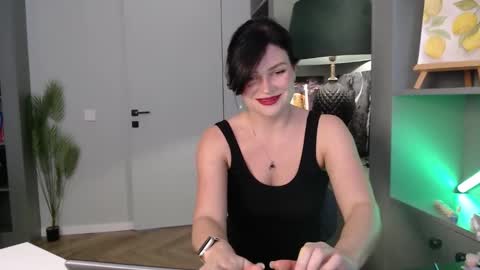 Snapshot of roxxiejet chatting on September 13, 8:33 am roxxiejet online show from September 13, 8:33 am