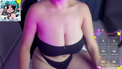 Annah  online show from October 18, 9:45 am