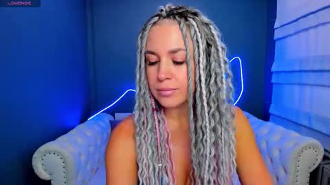 Roxy online show from March 24, 2:06 am