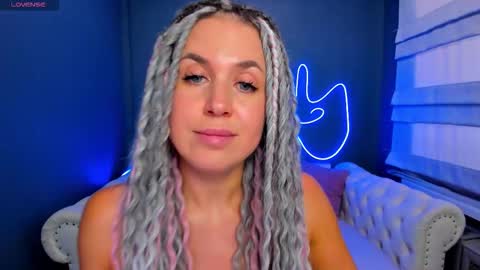 Roxy online show from March 21, 8:19 am