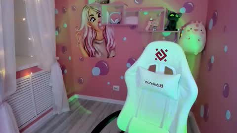 ruby_blondu online show from September 23, 8:51 pm