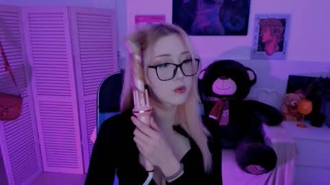 rubyybennett online show from September 17, 7:28 am