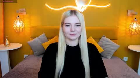 ruthbryant online show from November 4, 12:59 am