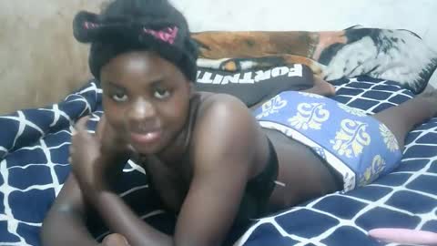 ruu_prettygal online show from February 18, 9:30 am