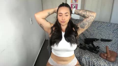 Sara online show from February 12, 9:27 pm