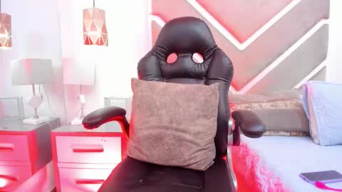 SabrinnaBrownn online show from October 11, 5:45 am