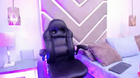 SabrinnaBrownn online show from October 16, 5:54 am