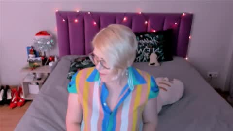 Sabrina MacMarren online show from January 14, 6:24 pm