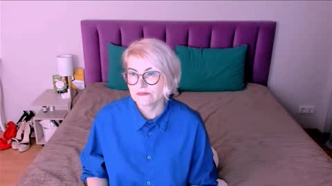 Sabrina MacMarren online show from November 3, 6:34 pm