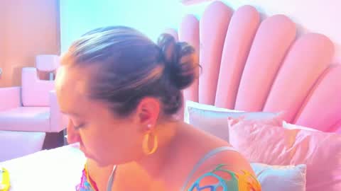 Sabrina Vantress online show from May 30, 5:16 am