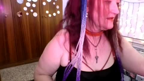 SabrinaXlovess online show from April 8, 6:32 pm