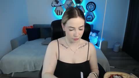 Sabrina Violet online show from March 10, 9:12 am