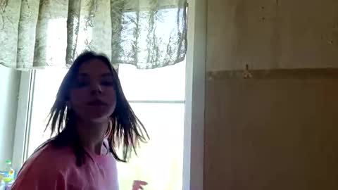 Mila online show from May 5, 8:06 am