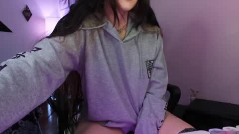 Sadie Renee  online show from January 6, 3:42 am