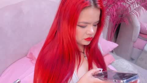 Snapshot of saekohofman chatting on January 3, 4:11 am Mara online show from January 3, 4:11 am