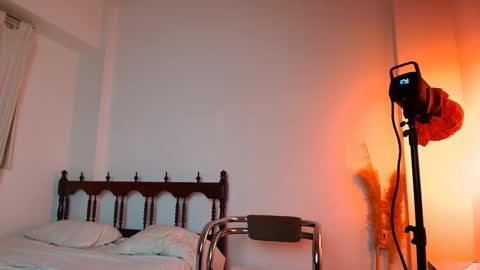 Sindy Scott online show from September 19, 9:58 pm