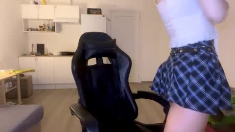 Sofia online show from March 6, 8:27 pm