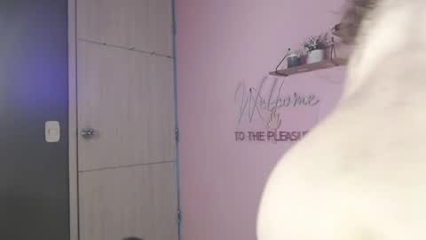 salamandra_franco online show from April 10, 8:59 pm