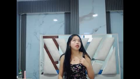 salethjonescl202 online show from March 29, 7:57 pm