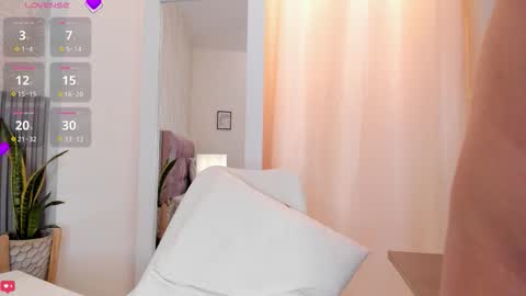 Silvia online show from January 7, 5:49 pm