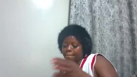 sallysasha254 online show from April 26, 8:28 pm