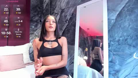 S A L O M E   online show from February 3, 12:43 pm