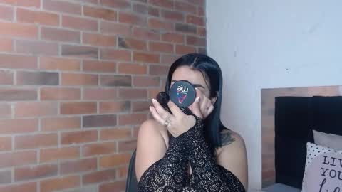   online show from December 4, 4:41 pm