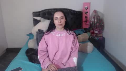 yenny online show from October 10, 4:39 am