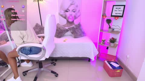 Snapshot of saloomee__ chatting on January 10, 11:11 am SALOME online show from January 10, 11:11 am