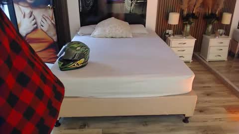 SAM MANSON online show from February 16, 12:38 pm