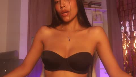 Samantha Roberts online show from September 29, 1:49 pm