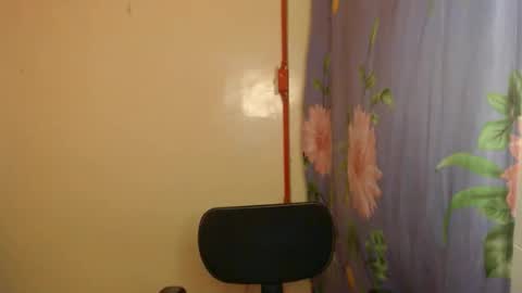 Snapshot of sam_sarah19 chatting on October 5, 2:16 am sam_sarah19 online show from October 5, 2:16 am