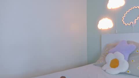   online show from November 7, 12:11 pm