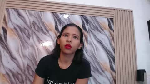 lizzy online show from December 19, 2:59 am