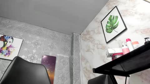 Snapshot of samantha_milfs chatting on March 6, 11:03 am samantha_milfs online show from March 6, 11:03 am