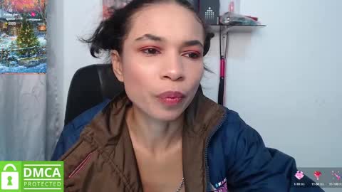 Snapshot of samanthaa_queen chatting on December 12, 11:07 am sam online show from December 12, 11:07 am