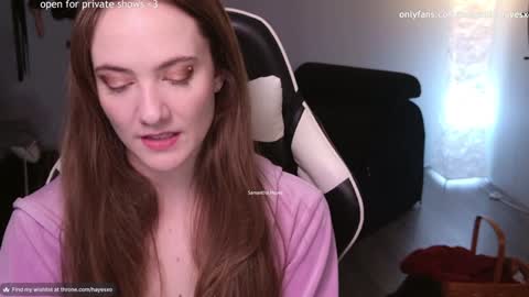 The Real Samantha Hayes haha  online show from February 5, 11:28 pm