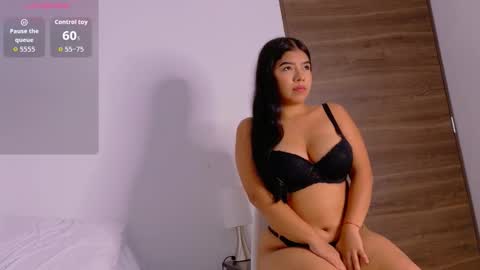 Snapshot of samanthahiills chatting on October 29, 8:33 pm samanthahiills online show from October 29, 8:33 pm