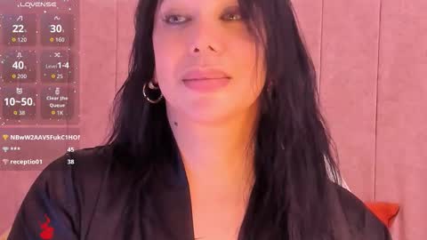 Snapshot of samara_alabi chatting on October 11, 3:26 pm Samara Benazir Alabi online show from October 11, 3:26 pm
