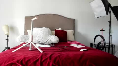 Yaya online show from September 21, 6:17 pm