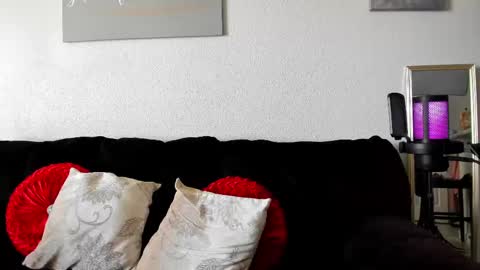 Yaya online show from March 12, 9:03 pm