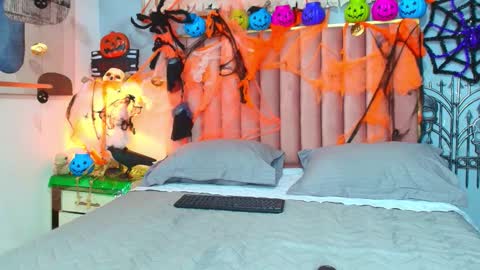 Sammy online show from October 20, 1:14 pm