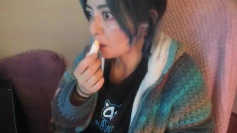   online show from February 7, 9:13 am