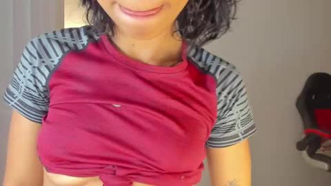 Hello I am absent due to a family calamity I will return soon-hola estoy ausente por un problema familiar volvere pronto. online show from February 24, 11:19 pm