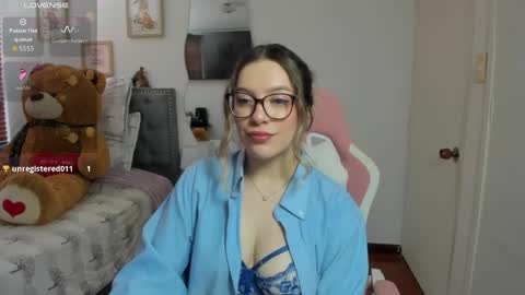 Samanta online show from April 10, 2:23 pm