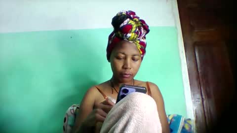 sandra1253099 online show from April 13, 8:15 am