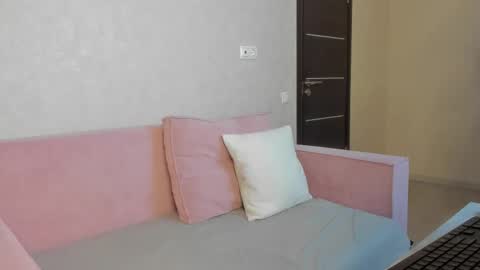 Sandra online show from September 12, 1:39 am