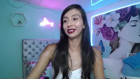 sandra  online show from April 4, 10:41 pm